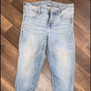 Women’s American eagle jeans